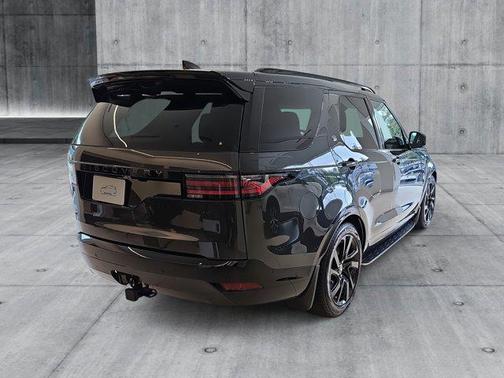 2025 Land Rover Discovery P360 Dynamic SE