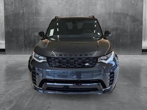 2025 Land Rover Discovery P360 Dynamic SE