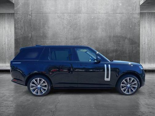 2025 Land Rover Range Rover P530 Autobiography 7 Seat