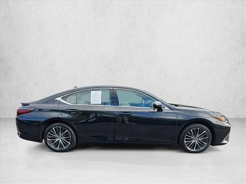 2023 Lexus ES 300h Base