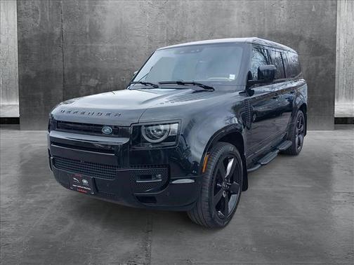 2025 Land Rover Defender V8