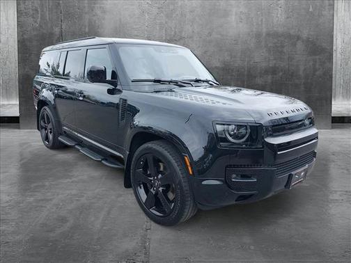 2025 Land Rover Defender V8