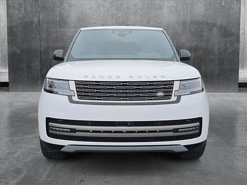 2025 Land Rover Range Rover P400 SE