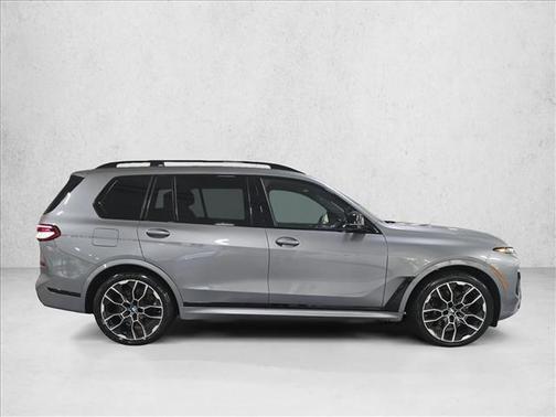 2026 BMW X7 M60i