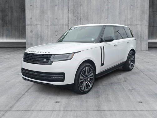 2025 Land Rover Range Rover P550e SE