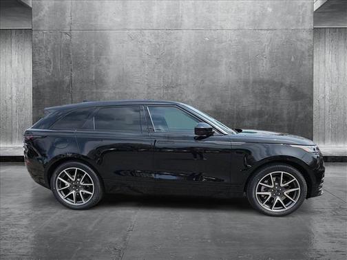 2026 Land Rover Range Rover Velar P250 SE R-Dynamic