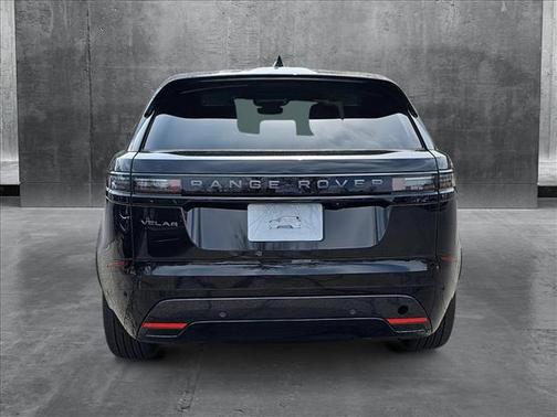 2026 Land Rover Range Rover Velar P250 SE R-Dynamic