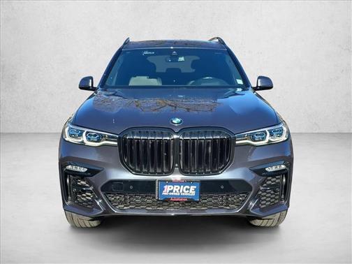 2021 BMW X7 M50i