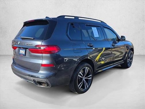 2021 BMW X7 M50i