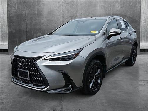 2024 Lexus NX 450h+ Luxury