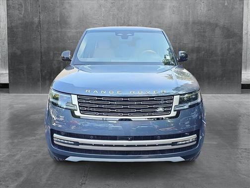2025 Land Rover Range Rover P400 SE 7 Seat