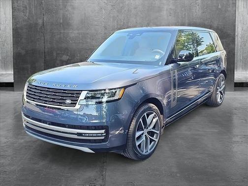 2025 Land Rover Range Rover P400 SE 7 Seat