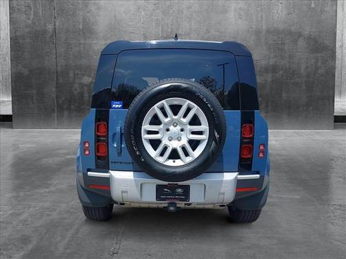 2024 Land Rover Defender 110 P300