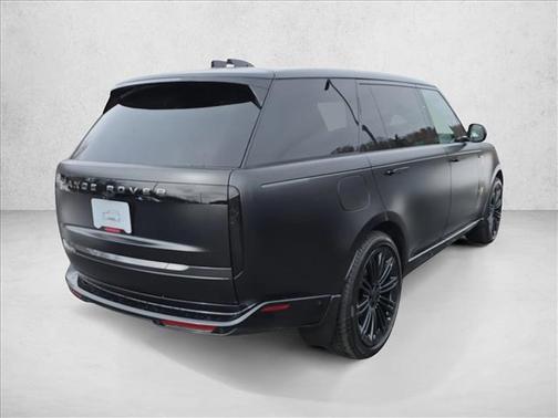 2026 Land Rover Range Rover P400 SE 7 Seat