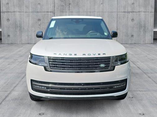 2025 Land Rover Range Rover P400 SE 7 Seat
