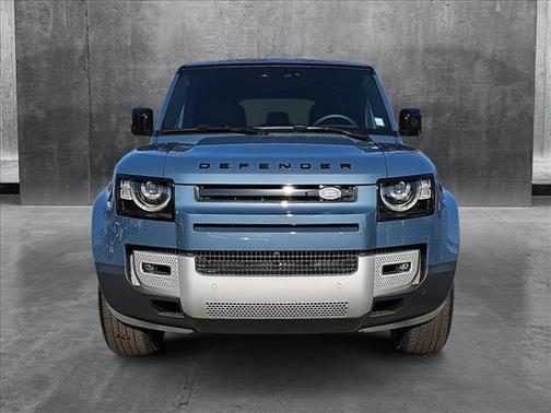2025 Land Rover Defender S
