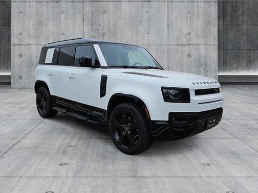 2025 Land Rover Defender 110 P400 X-Dynamic SE