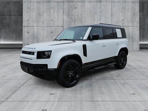 2025 Land Rover Defender 110 P400 X-Dynamic SE