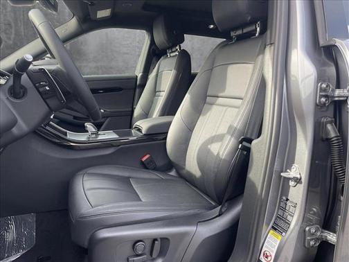 2024 Land Rover Range Rover Evoque Dynamic SE