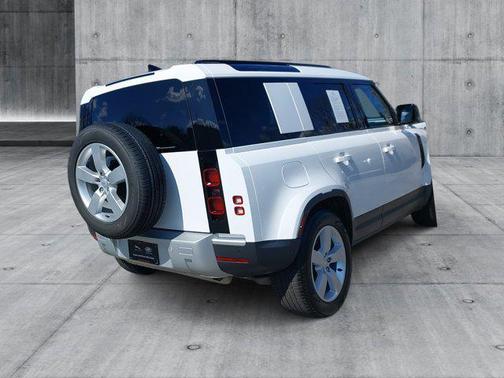 2025 Land Rover Defender 110 P300