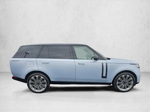 2026 Land Rover Range Rover P400 SE 7 Seat