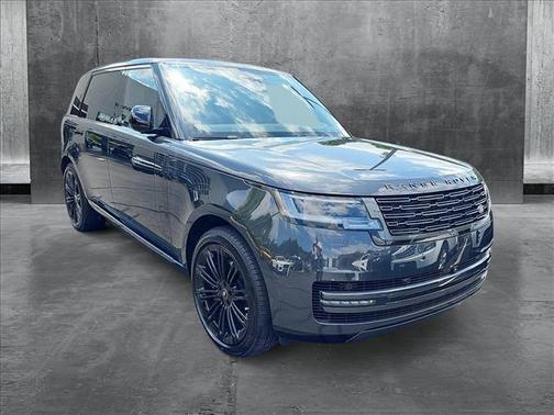 2025 Land Rover Range Rover P530 SE 7 Seat