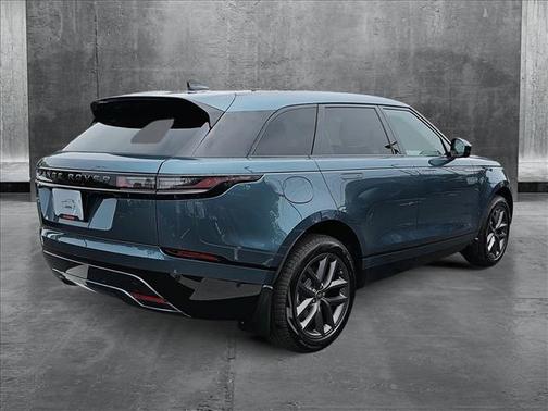 2026 Land Rover Range Rover Velar P250 SE R-Dynamic