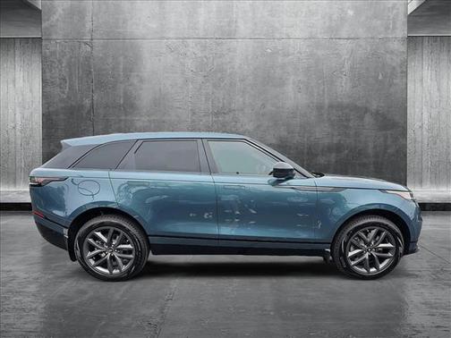 2026 Land Rover Range Rover Velar P250 SE R-Dynamic