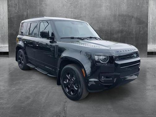 2025 Land Rover Defender 110 P400 X-Dynamic SE
