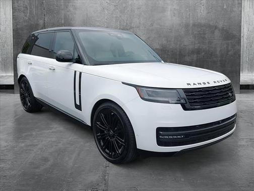2025 Land Rover Range Rover P400 SE