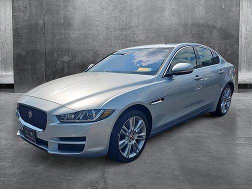2019 Jaguar XE 30t Prestige