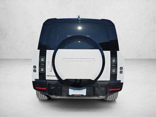 2026 Land Rover Defender P400 X-Dynamic SE