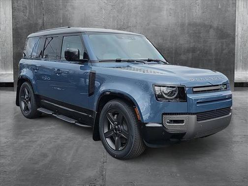 2025 Land Rover Defender 110 P400 X-Dynamic SE