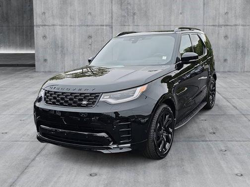 2025 Land Rover Discovery P300 Dynamic SE