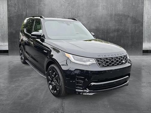 2025 Land Rover Discovery P300 Dynamic SE