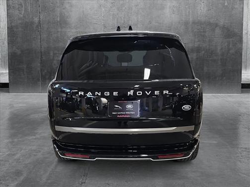 2023 Land Rover Range Rover P530 SE