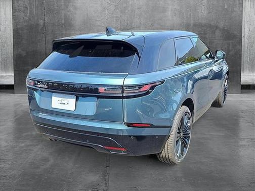 2026 Land Rover Range Rover Velar Dynamic SE