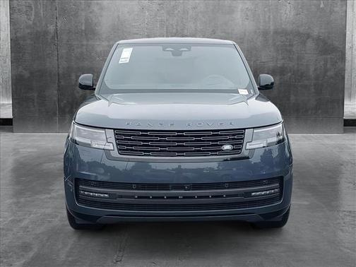 2025 Land Rover Range Rover P400 SE 7 Seat