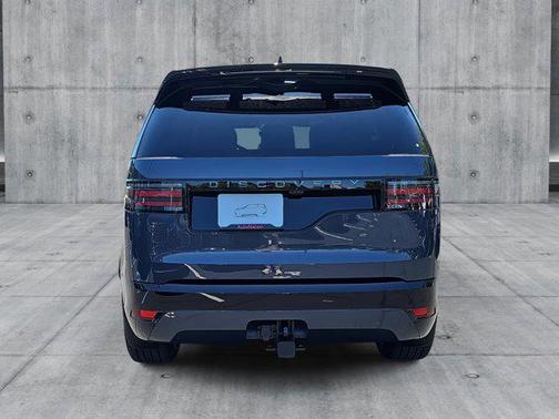2025 Land Rover Discovery P360 Dynamic SE