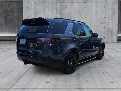 2025 Land Rover Discovery P360 Dynamic SE