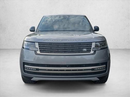 2025 Land Rover Range Rover P400 SE 7 Seat