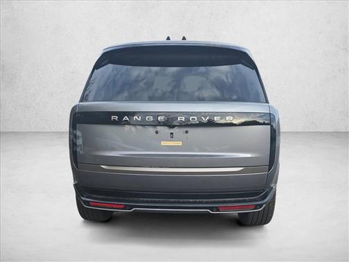 2025 Land Rover Range Rover P400 SE 7 Seat