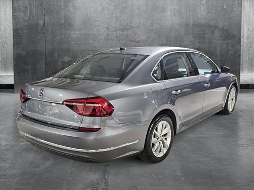 2018 Volkswagen Passat 2.0T SE