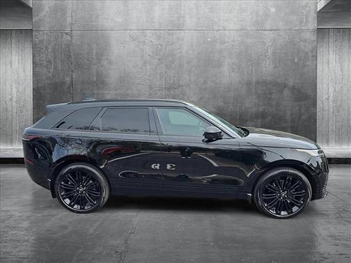 2026 Land Rover Range Rover Velar P250 SE R-Dynamic