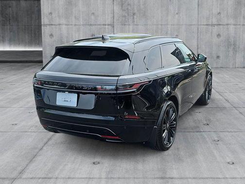 2026 Land Rover Range Rover Velar P250 SE R-Dynamic