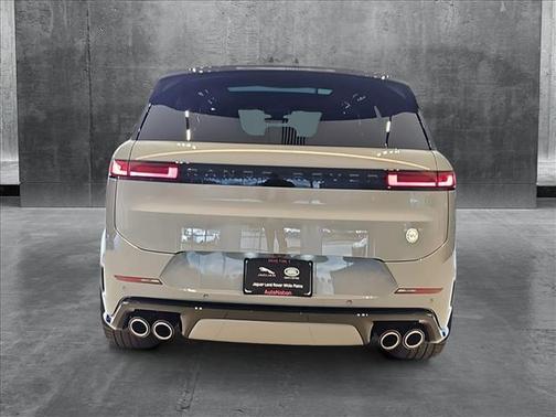 2025 Land Rover Range Rover Sport P635 SV Edition Two