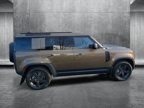 2025 Land Rover Defender S