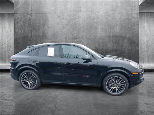2021 Porsche Cayenne Coupe AWD