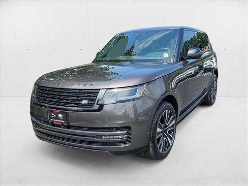 2024 Land Rover Range Rover P530 SE