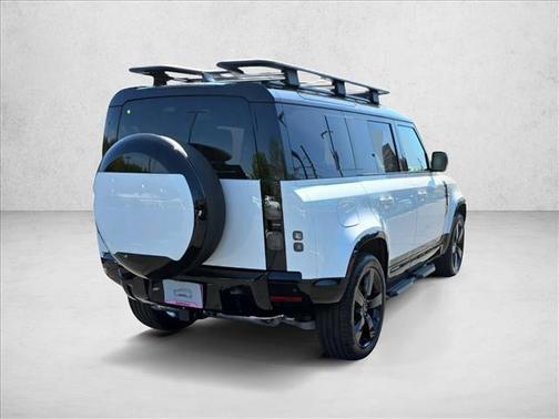Fuji White 2026 Land Rover Defender P400 X-Dynamic SE